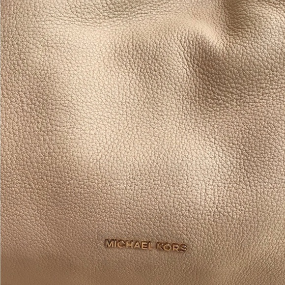 Michael Kors Raven Large Leather Shoulder Bag - Picture 7 of 12